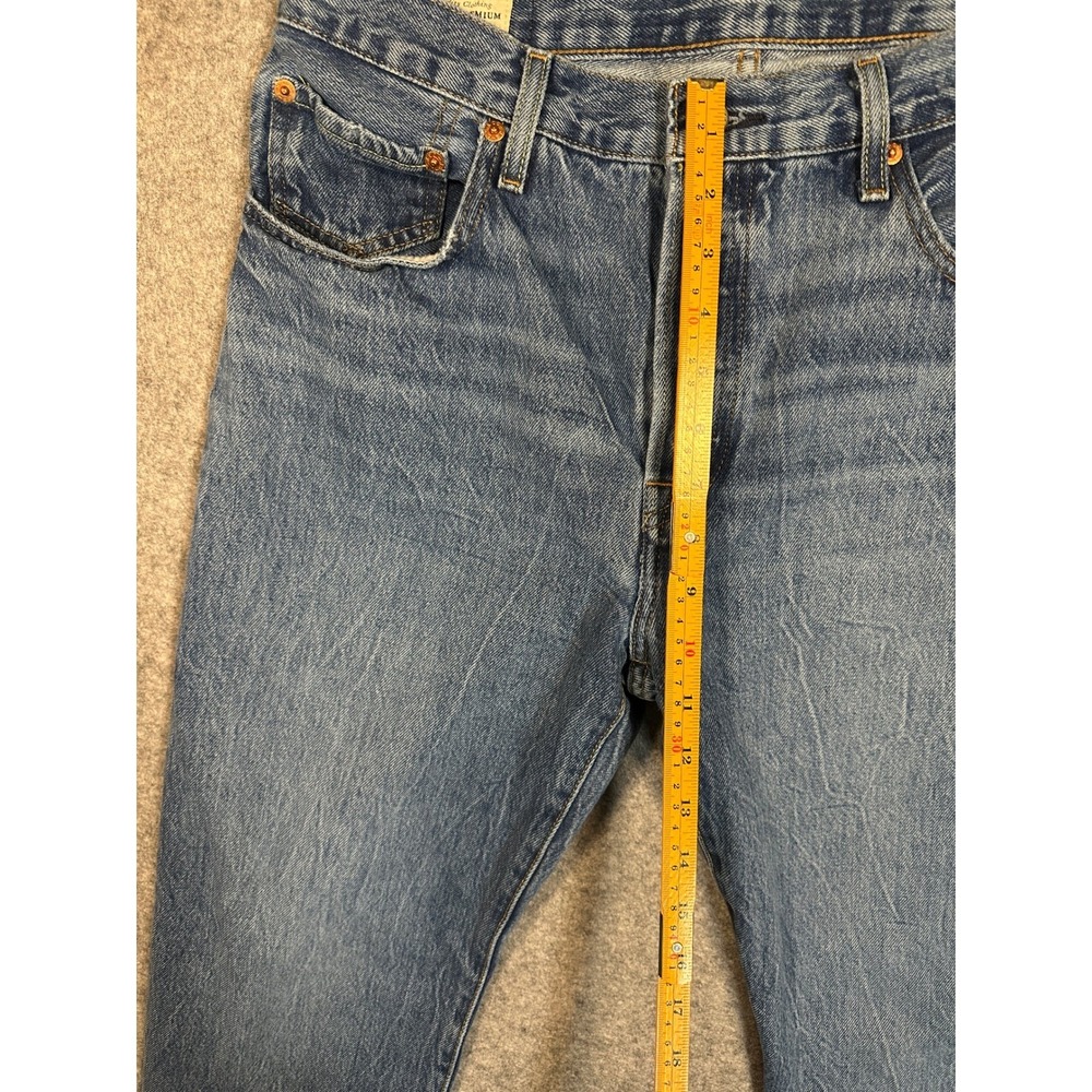 Levis 501 90s Straight Leg Jeans Mens Medium Wash Blue Button Fly Denim W30 L32 - Picture 7 of 10